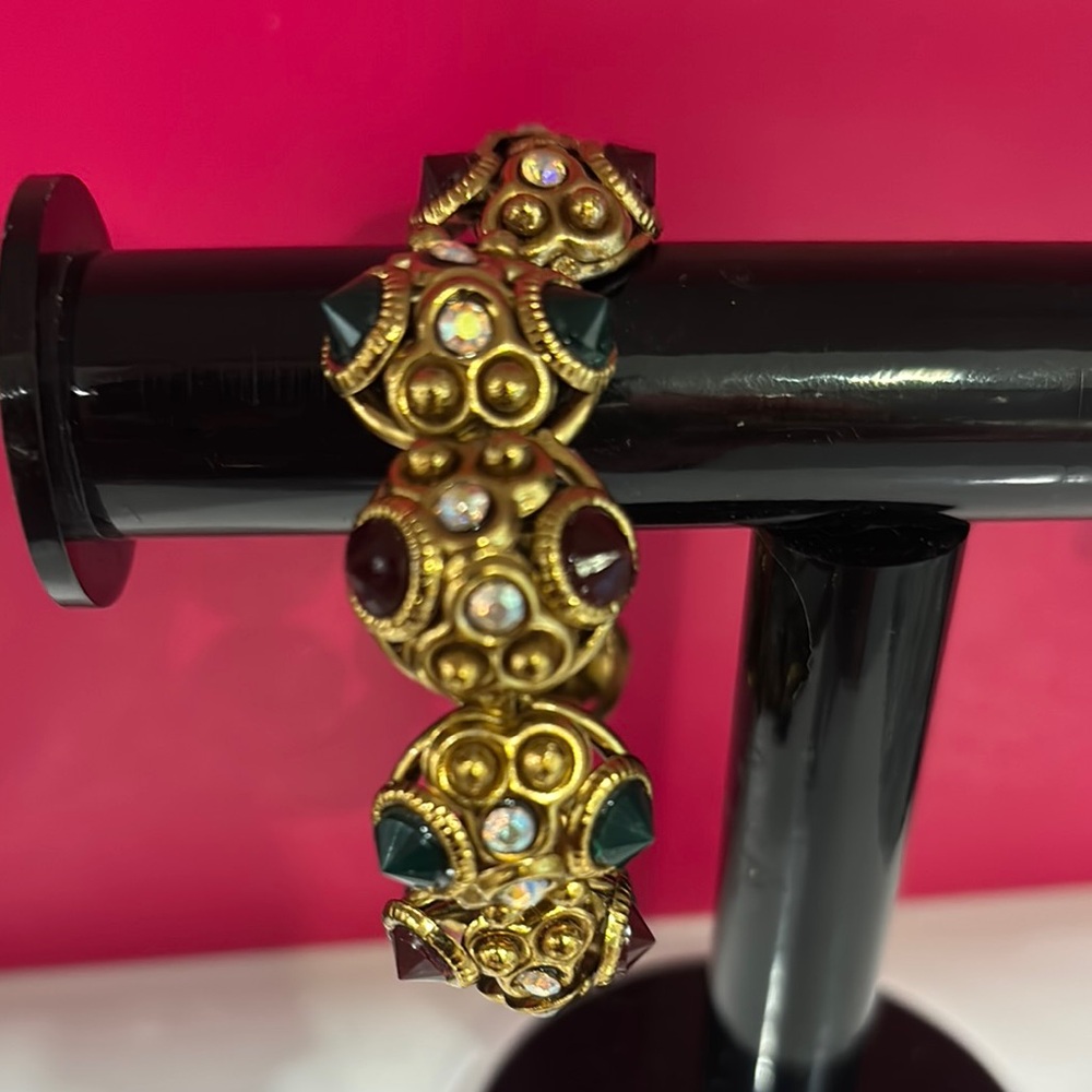 Elegant Gold and Multicolor Bracelet